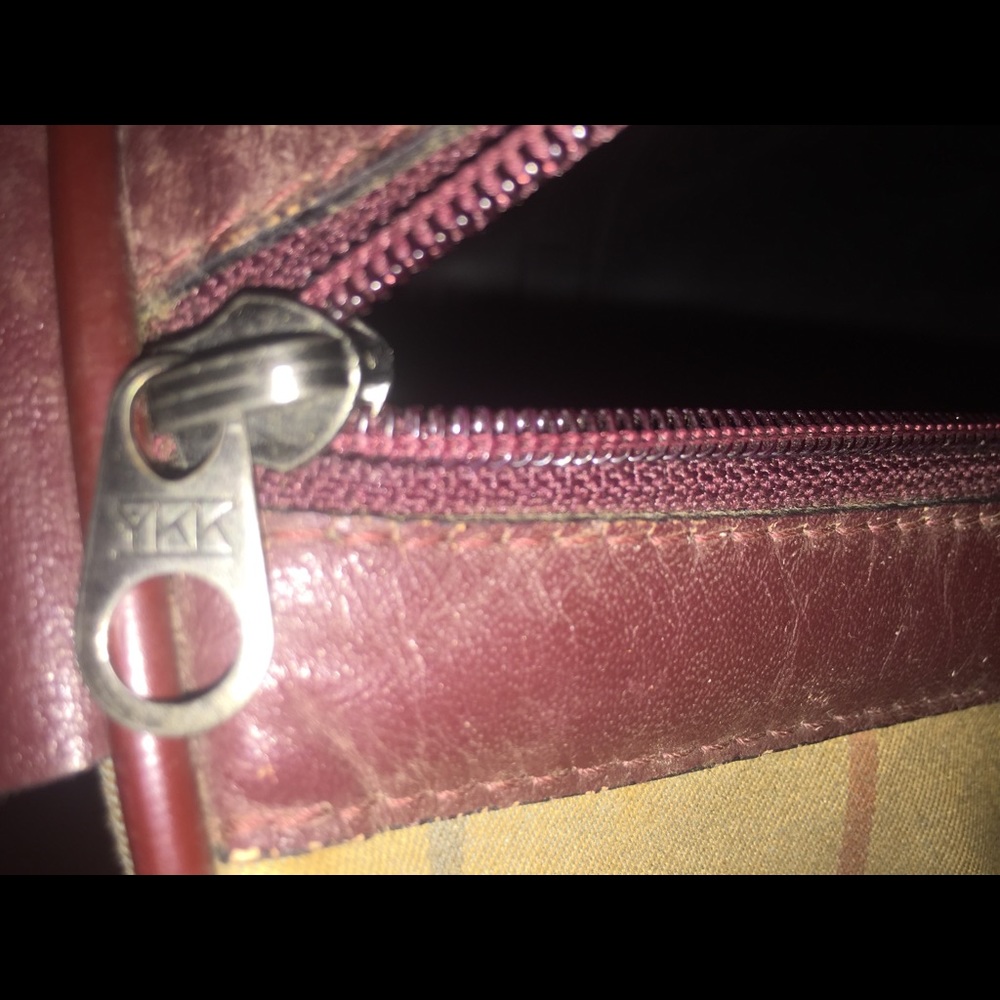 Burberry - Picture 5 of 8